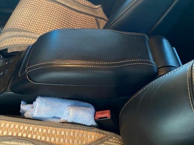 Синій Мерседес С Клас, об'ємом двигуна 3.2 л та пробігом 380 тис. км за 6500 $, фото 4 на Automoto.ua