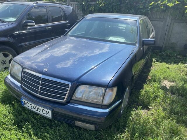 Синій Мерседес С Клас, об'ємом двигуна 4.2 л та пробігом 300 тис. км за 6200 $, фото 1 на Automoto.ua