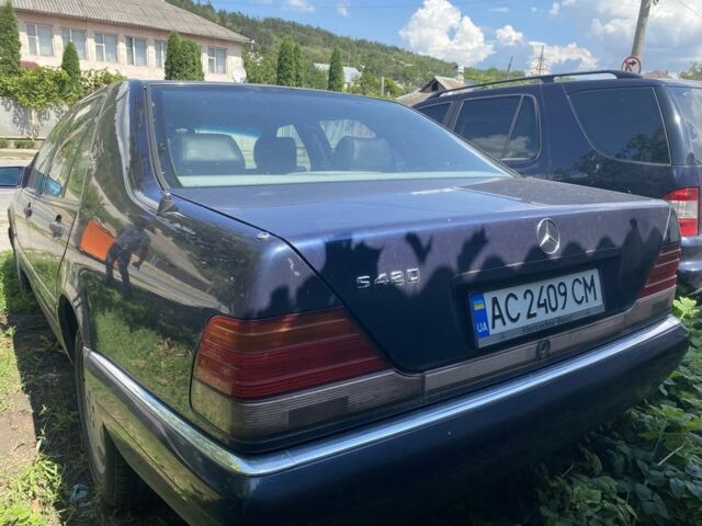 Синій Мерседес С Клас, об'ємом двигуна 4.2 л та пробігом 300 тис. км за 6200 $, фото 2 на Automoto.ua