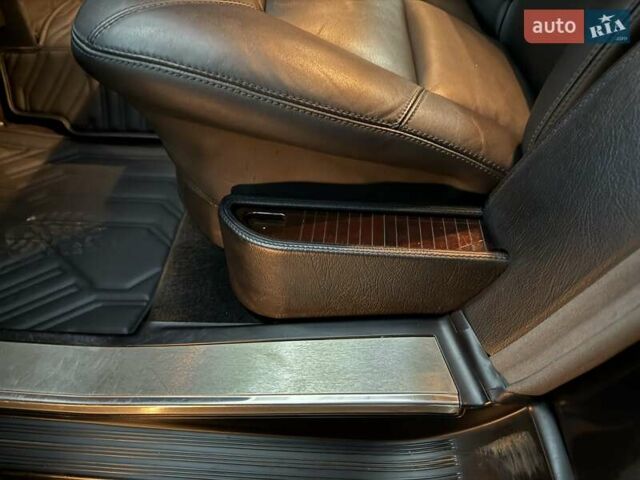 Синий Мерседес С Класс, объемом двигателя 6 л и пробегом 216 тыс. км за 15500 $, фото 19 на Automoto.ua