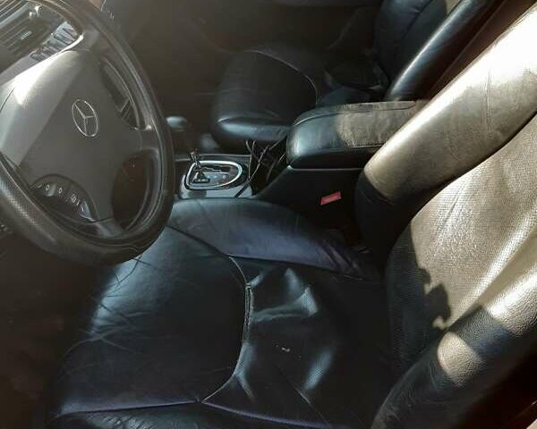 Синій Мерседес С Клас, об'ємом двигуна 5 л та пробігом 240 тис. км за 2999 $, фото 14 на Automoto.ua