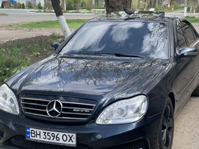 Синий Мерседес С Класс, объемом двигателя 4.3 л и пробегом 280 тыс. км за 5500 $, фото 4 на Automoto.ua