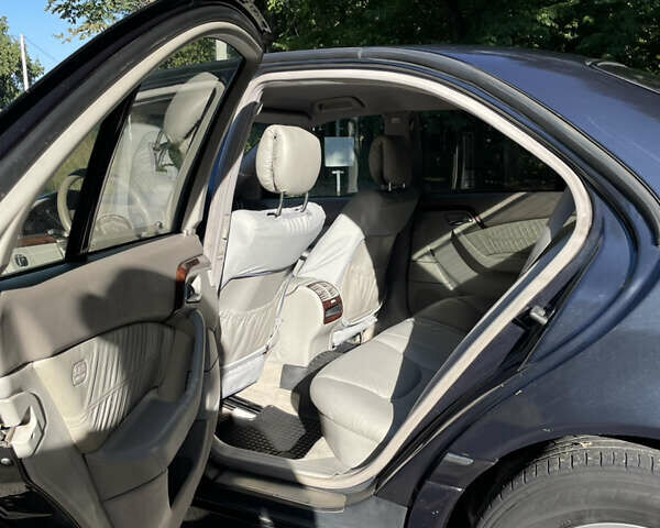 Синий Мерседес С Класс, объемом двигателя 3.22 л и пробегом 349 тыс. км за 5900 $, фото 22 на Automoto.ua