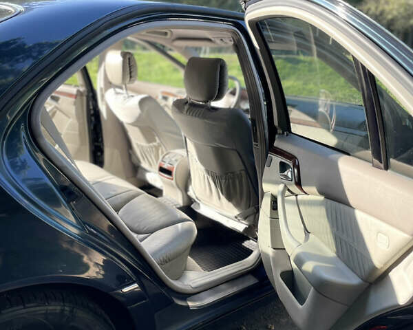 Синий Мерседес С Класс, объемом двигателя 3.22 л и пробегом 349 тыс. км за 5900 $, фото 19 на Automoto.ua