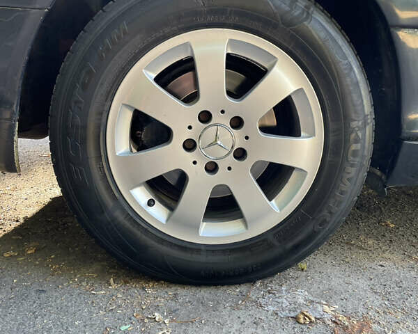 Синий Мерседес С Класс, объемом двигателя 3.22 л и пробегом 349 тыс. км за 5900 $, фото 16 на Automoto.ua