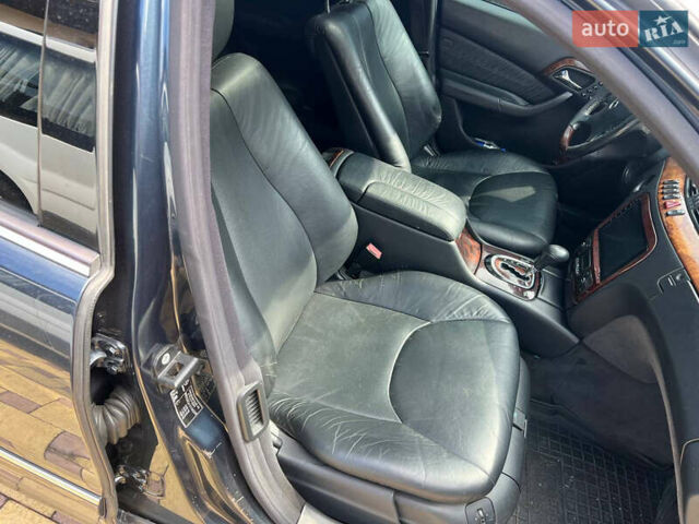 Синий Мерседес С Класс, объемом двигателя 3.22 л и пробегом 341 тыс. км за 6200 $, фото 9 на Automoto.ua