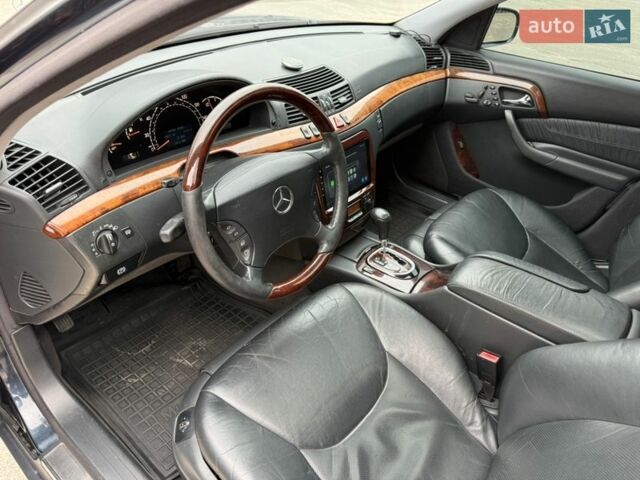 Синий Мерседес С Класс, объемом двигателя 3.22 л и пробегом 340 тыс. км за 5600 $, фото 17 на Automoto.ua