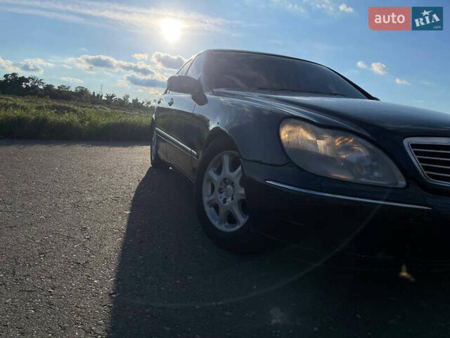Синій Мерседес С Клас, об'ємом двигуна 3.2 л та пробігом 404 тис. км за 5500 $, фото 2 на Automoto.ua