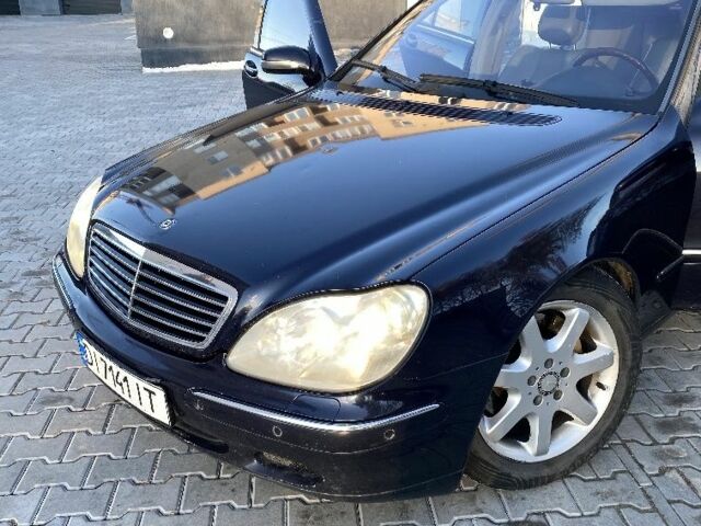 Синій Мерседес С Клас, об'ємом двигуна 4 л та пробігом 417 тис. км за 4500 $, фото 3 на Automoto.ua