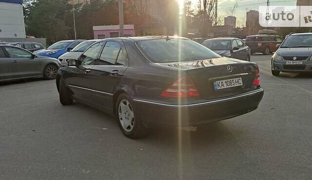 Мерседес С Класс 2002 в Киеве на Automoto.ua Синий Мерседес С Класс, объемом двигателя 3.2 л и пробегом 456 тыс. км за 6500 $, фото 2 на Automoto.ua