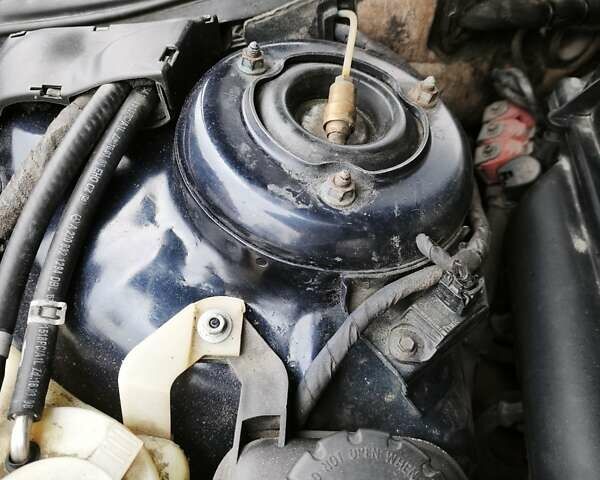 Синій Мерседес С Клас, об'ємом двигуна 3.2 л та пробігом 360 тис. км за 5800 $, фото 32 на Automoto.ua