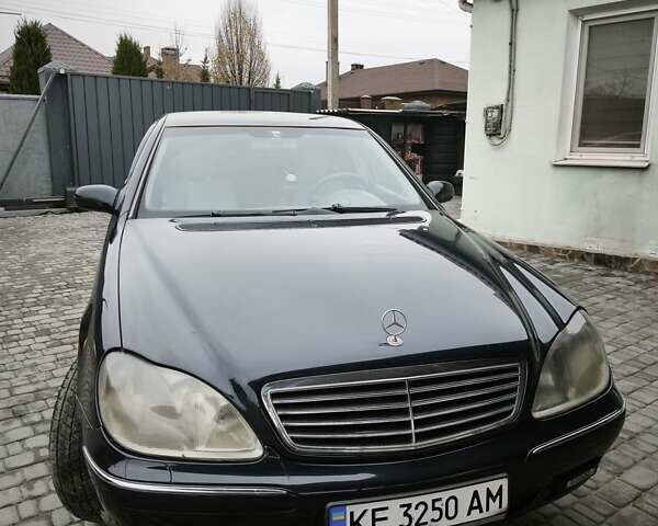 Синій Мерседес С Клас, об'ємом двигуна 3.2 л та пробігом 360 тис. км за 5800 $, фото 10 на Automoto.ua