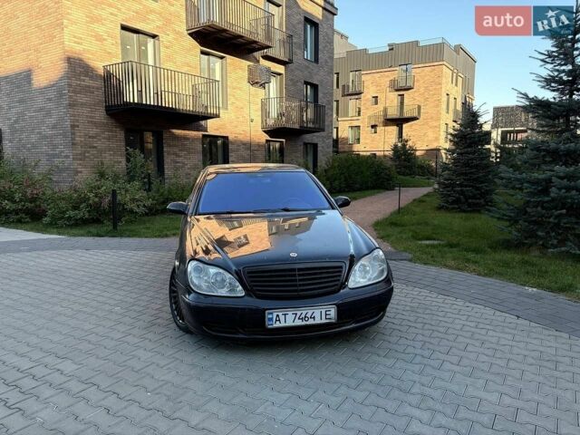Синий Мерседес С Класс, объемом двигателя 4 л и пробегом 444 тыс. км за 5890 $, фото 6 на Automoto.ua