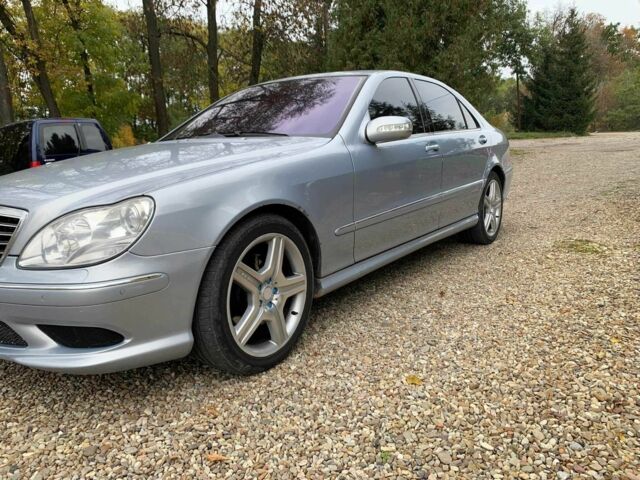 Синий Мерседес С Класс, объемом двигателя 5 л и пробегом 400 тыс. км за 5300 $, фото 4 на Automoto.ua