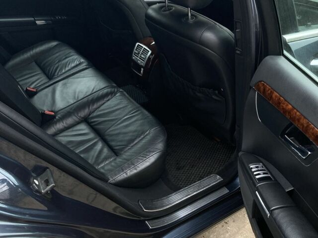 Синий Мерседес С Класс, объемом двигателя 3.5 л и пробегом 244 тыс. км за 8500 $, фото 5 на Automoto.ua