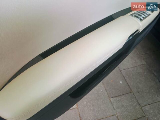 Синий Мерседес С Класс, объемом двигателя 5.5 л и пробегом 350 тыс. км за 11300 $, фото 13 на Automoto.ua