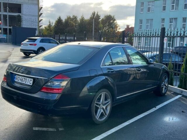 Синий Мерседес С Класс, объемом двигателя 3.5 л и пробегом 360 тыс. км за 7500 $, фото 1 на Automoto.ua