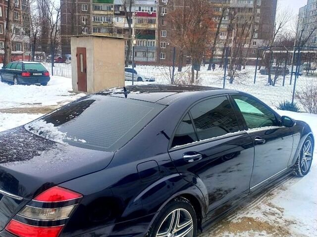 Синий Мерседес С Класс, объемом двигателя 3.5 л и пробегом 34000 тыс. км за 8000 $, фото 1 на Automoto.ua