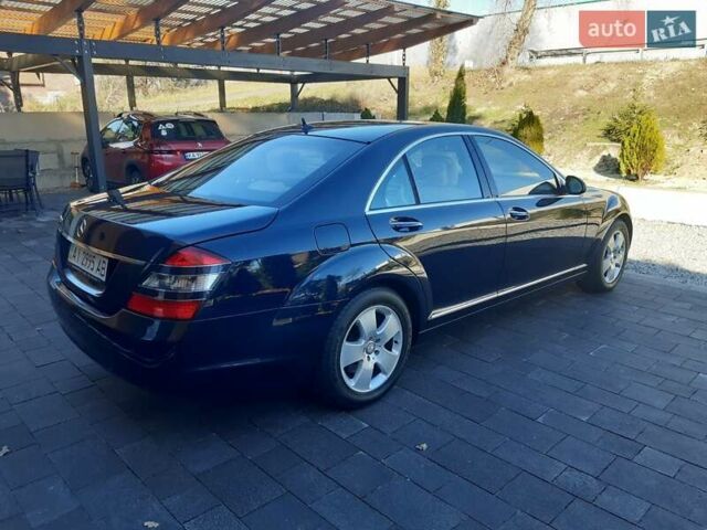 Синий Мерседес С Класс, объемом двигателя 5.5 л и пробегом 350 тыс. км за 11300 $, фото 78 на Automoto.ua
