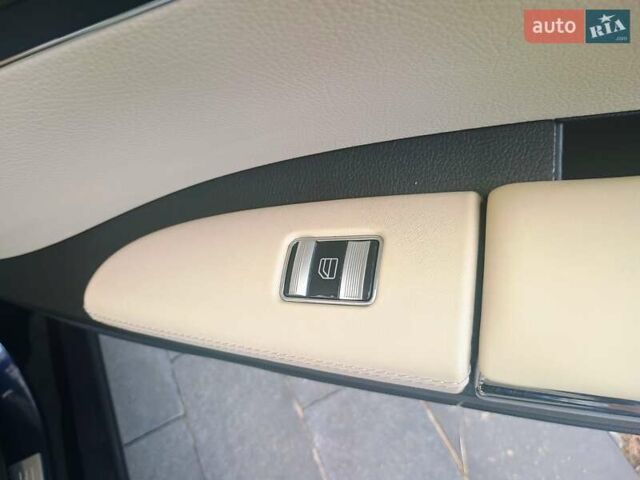 Синий Мерседес С Класс, объемом двигателя 5.5 л и пробегом 350 тыс. км за 11300 $, фото 15 на Automoto.ua