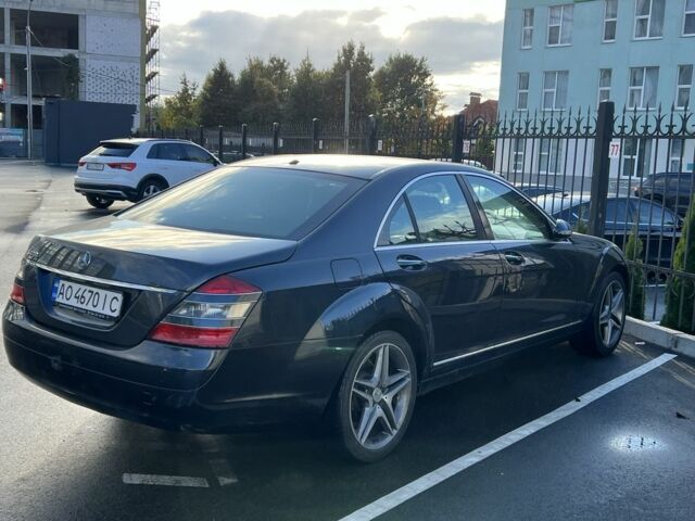 Синій Мерседес С Клас, об'ємом двигуна 3.5 л та пробігом 350 тис. км за 6900 $, фото 2 на Automoto.ua