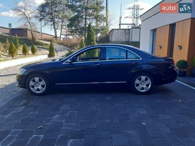 Синий Мерседес С Класс, объемом двигателя 5.5 л и пробегом 350 тыс. км за 11300 $, фото 84 на Automoto.ua