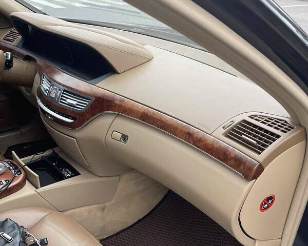 Мерседес С Класс 2007 в Хмельницком на Automoto.ua Синий Мерседес С Класс, объемом двигателя 3 л и пробегом 240 тыс. км за 10500 $, фото 1 на Automoto.ua