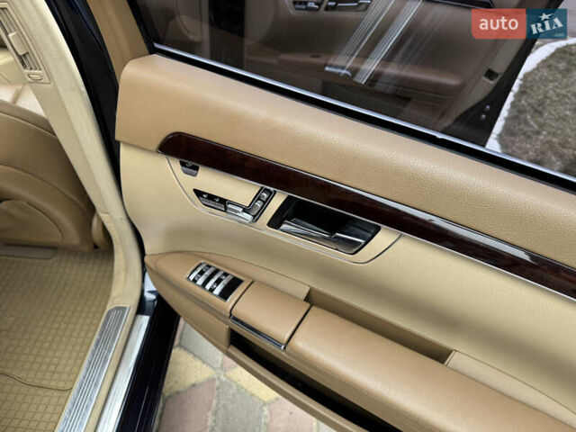 Синий Мерседес С Класс, объемом двигателя 5.46 л и пробегом 190 тыс. км за 9850 $, фото 34 на Automoto.ua