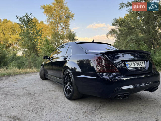 Синий Мерседес С Класс, объемом двигателя 5.5 л и пробегом 255 тыс. км за 15000 $, фото 5 на Automoto.ua
