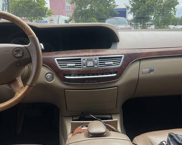 Мерседес С Класс 2007 в Хмельницком на Automoto.ua Синий Мерседес С Класс, объемом двигателя 3 л и пробегом 240 тыс. км за 10500 $, фото 5 на Automoto.ua