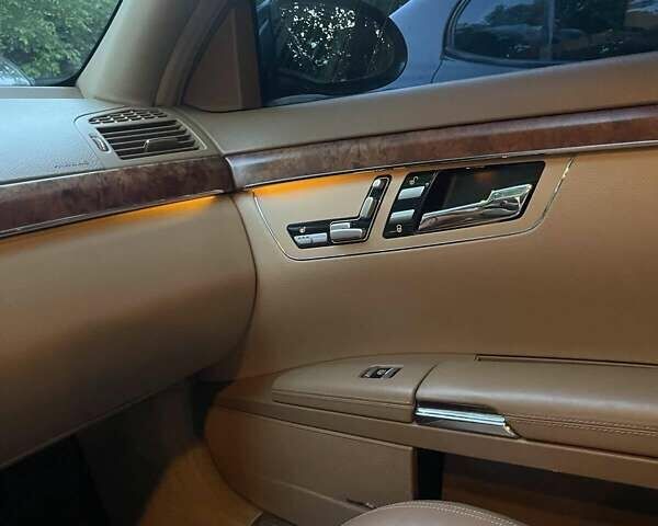 Мерседес С Класс 2007 в Хмельницком на Automoto.ua Синий Мерседес С Класс, объемом двигателя 3 л и пробегом 240 тыс. км за 10500 $, фото 18 на Automoto.ua