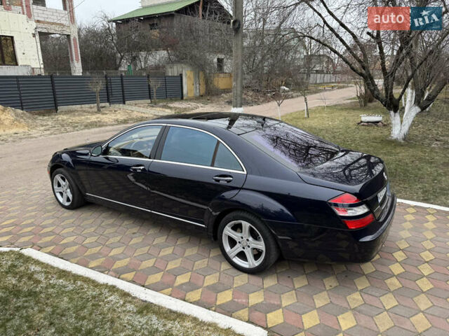 Синий Мерседес С Класс, объемом двигателя 5.46 л и пробегом 190 тыс. км за 9850 $, фото 5 на Automoto.ua