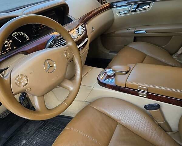 Синий Мерседес С Класс, объемом двигателя 5.46 л и пробегом 288 тыс. км за 8599 $, фото 20 на Automoto.ua