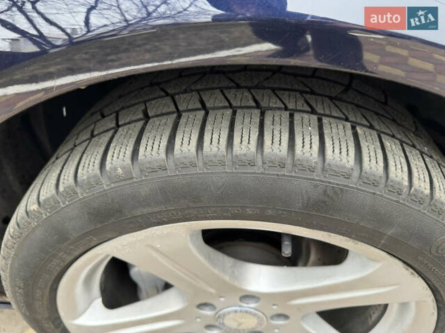 Синий Мерседес С Класс, объемом двигателя 5.46 л и пробегом 190 тыс. км за 9850 $, фото 19 на Automoto.ua