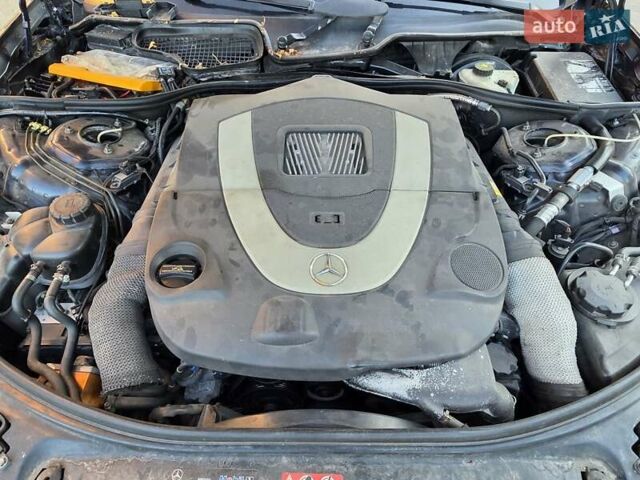 Синий Мерседес С Класс, объемом двигателя 5.46 л и пробегом 288 тыс. км за 8599 $, фото 37 на Automoto.ua