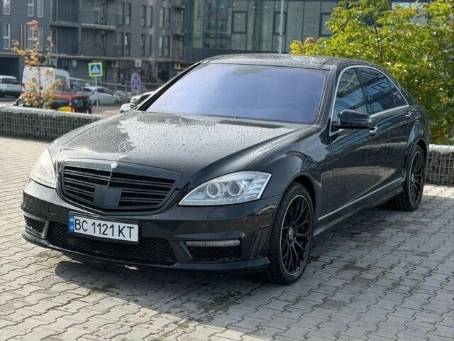 Синій Мерседес С Клас, об'ємом двигуна 5.5 л та пробігом 243 тис. км за 13900 $, фото 4 на Automoto.ua