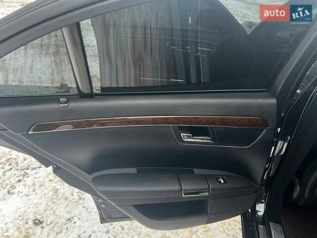 Синий Мерседес С Класс, объемом двигателя 2.99 л и пробегом 290 тыс. км за 17000 $, фото 33 на Automoto.ua