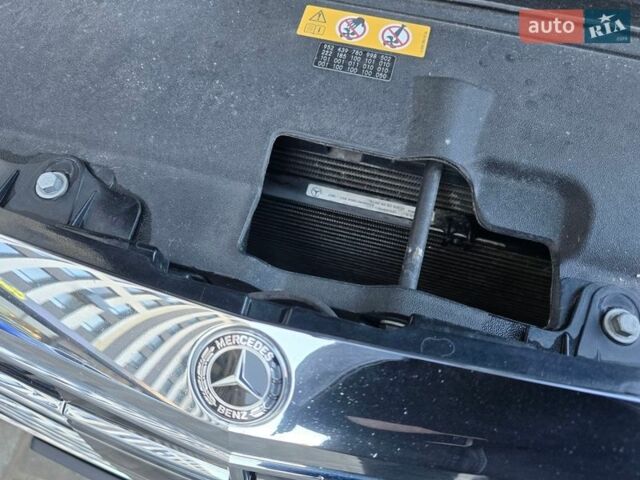 Синій Мерседес С Клас, об'ємом двигуна 4.66 л та пробігом 283 тис. км за 38500 $, фото 40 на Automoto.ua