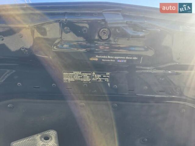 Синий Мерседес С Класс, объемом двигателя 3 л и пробегом 180 тыс. км за 50000 $, фото 2 на Automoto.ua