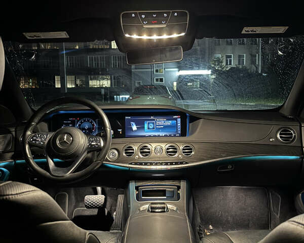 Синий Мерседес С Класс, объемом двигателя 2.99 л и пробегом 80 тыс. км за 55000 $, фото 2 на Automoto.ua