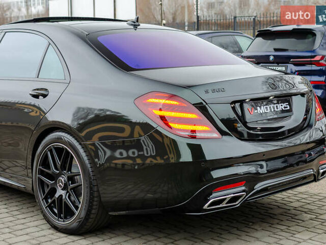 Синий Мерседес С Класс, объемом двигателя 3.98 л и пробегом 120 тыс. км за 47777 $, фото 13 на Automoto.ua