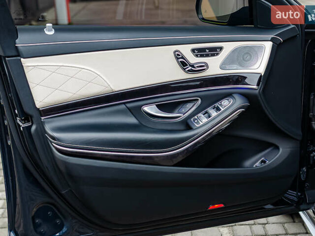 Синий Мерседес С Класс, объемом двигателя 3.98 л и пробегом 120 тыс. км за 47777 $, фото 38 на Automoto.ua