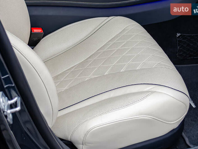 Синий Мерседес С Класс, объемом двигателя 3.98 л и пробегом 120 тыс. км за 47777 $, фото 35 на Automoto.ua