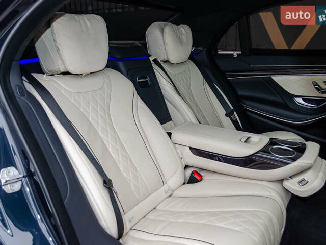 Синий Мерседес С Класс, объемом двигателя 3.98 л и пробегом 120 тыс. км за 47777 $, фото 37 на Automoto.ua