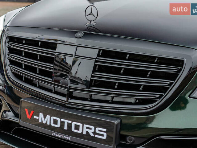 Синий Мерседес С Класс, объемом двигателя 3.98 л и пробегом 120 тыс. км за 47777 $, фото 11 на Automoto.ua