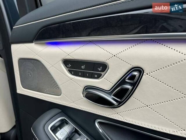 Мерседес С Класс 2018 в Киеве на Automoto.ua Синий Мерседес С Класс, объемом двигателя 3.98 л и пробегом 121 тыс. км за 49990 $, фото 26 на Automoto.ua