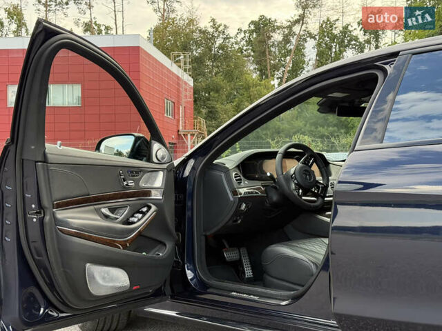 Синий Мерседес С Класс, объемом двигателя 3.99 л и пробегом 89 тыс. км за 61500 $, фото 11 на Automoto.ua