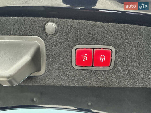 Синий Мерседес С Класс, объемом двигателя 3 л и пробегом 84 тыс. км за 53000 $, фото 36 на Automoto.ua