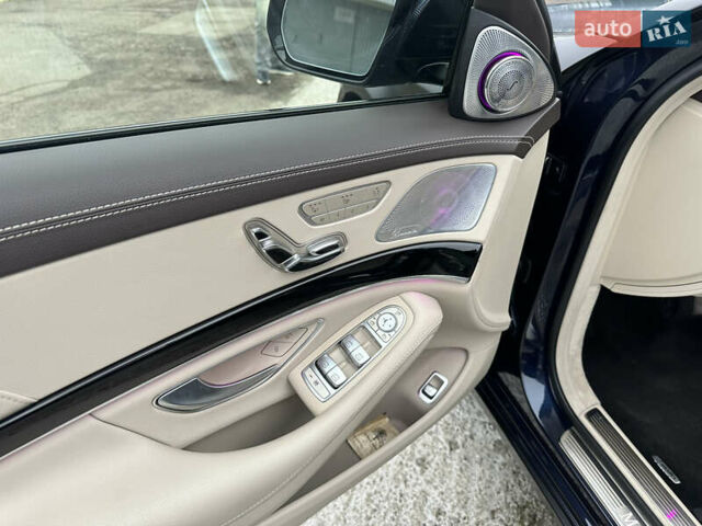 Синий Мерседес С Класс, объемом двигателя 3 л и пробегом 84 тыс. км за 53000 $, фото 6 на Automoto.ua