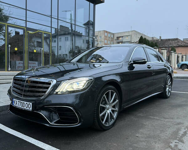 Синий Мерседес С Класс, объемом двигателя 3.98 л и пробегом 43 тыс. км за 63000 $, фото 12 на Automoto.ua